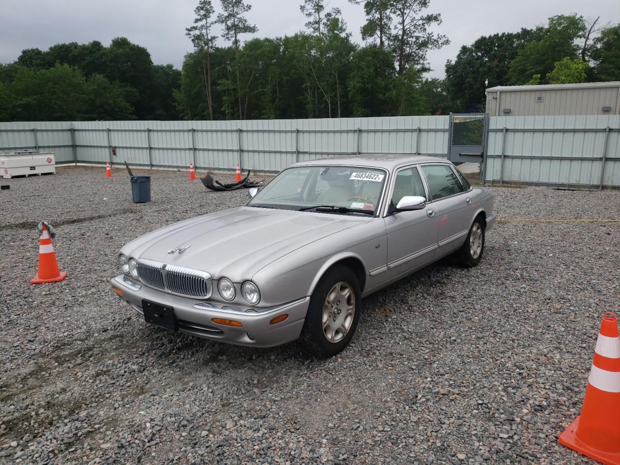 Photo 2 from auction – 2001 JAGUAR VANDENPLAS with VIN SAJDA24C41LF26134