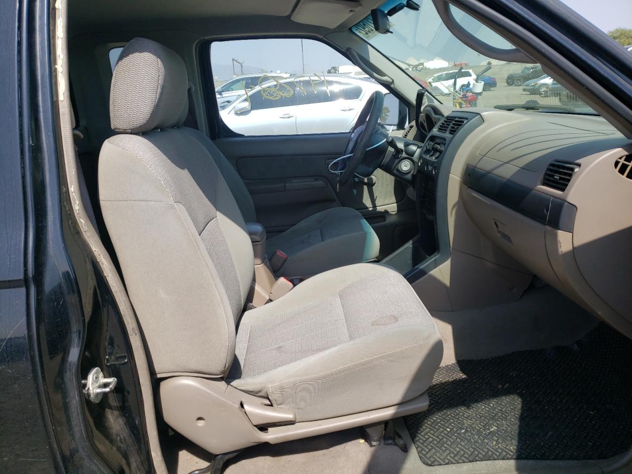 Photo 5 from auction – 2003 NISSAN FRONTIER K with VIN 1N6DD26T53C430058