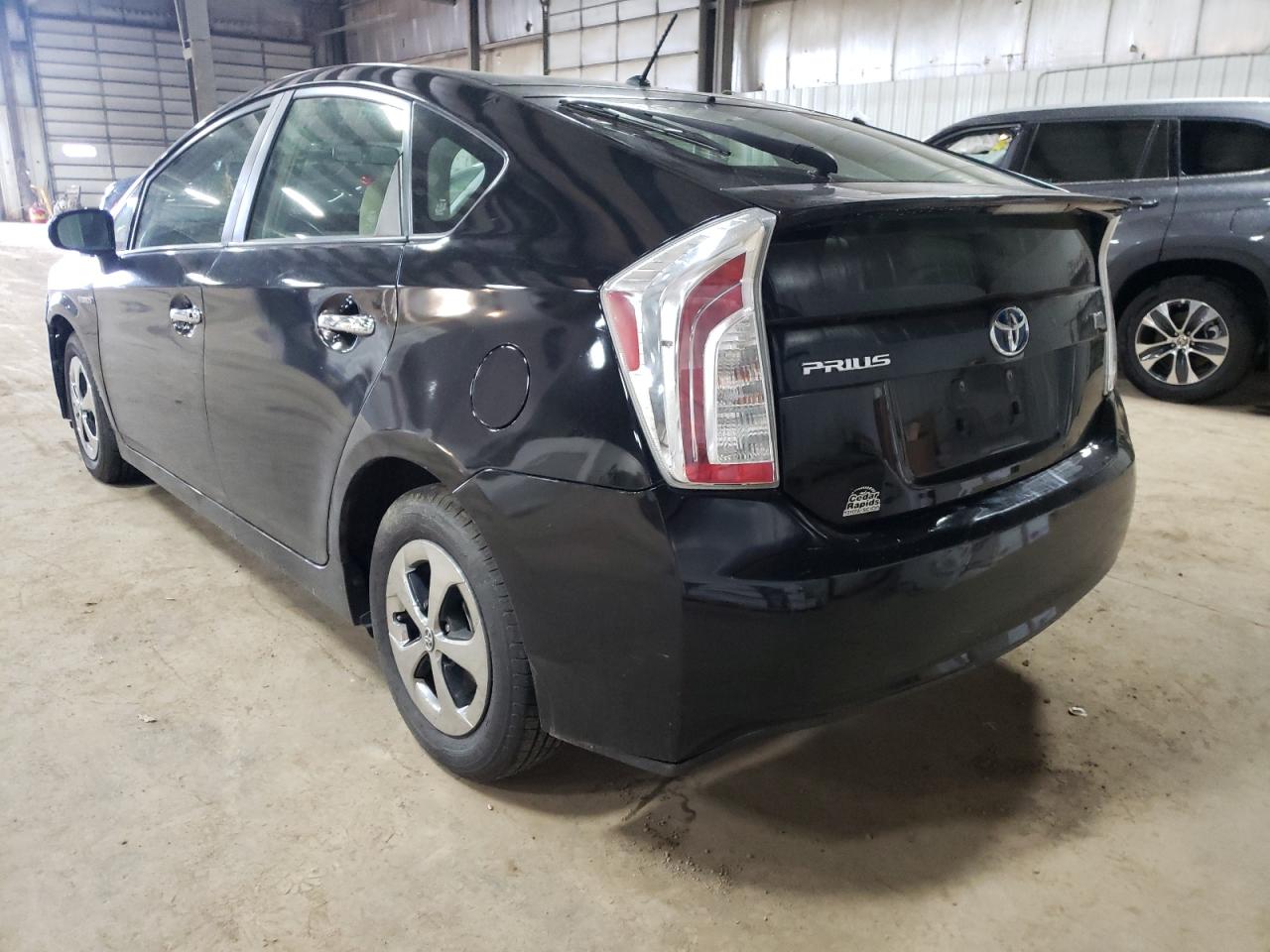 Photo 3 from auction – 2012 TOYOTA PRIUS with VIN JTDKN3DU2C5461085