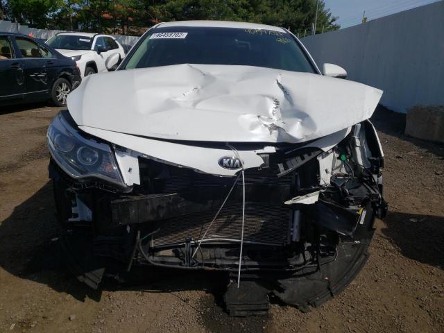 Photo 9 from auction – 2017 KIA OPTIMA EX with VIN 5XXGU4L39HG151414
