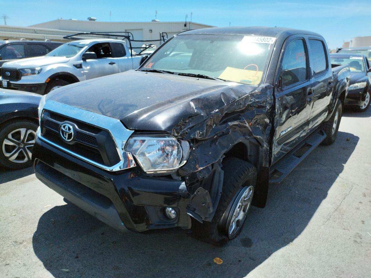 Photo 2 from auction – 2014 TOYOTA TACOMA DOU with VIN 5TFLU4EN8EX096004