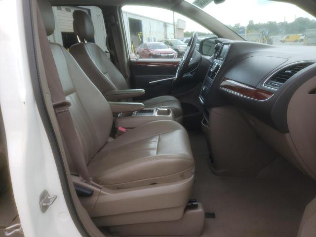 Photo 5 from auction – 2012 CHRYSLER TOWN & COU with VIN 2C4RC1BG4CR345041