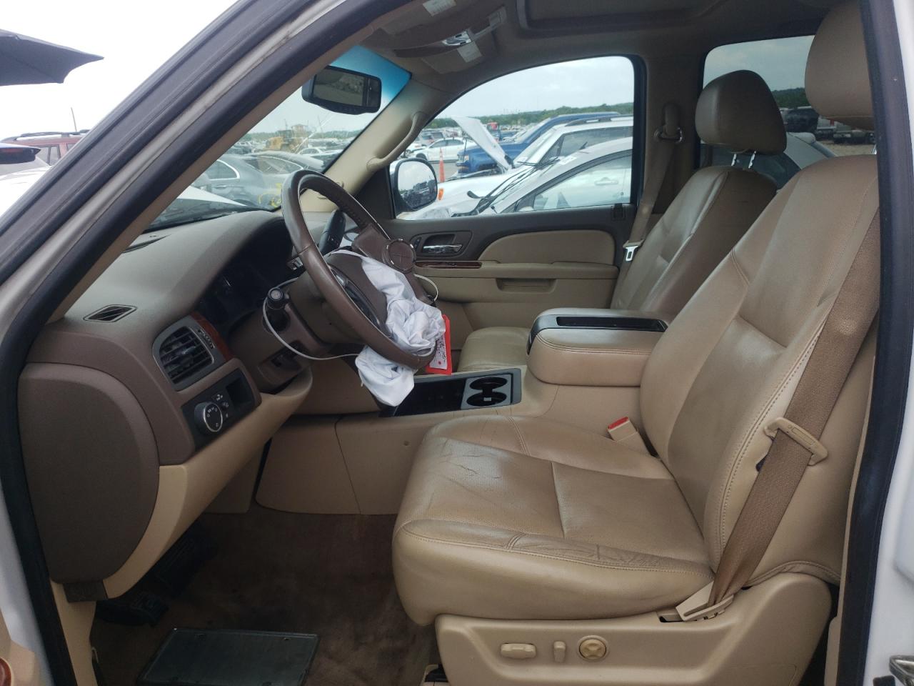 Photo 5 from auction – 2010 GMC YUKON SLT with VIN 1GKUCCE04AR254699