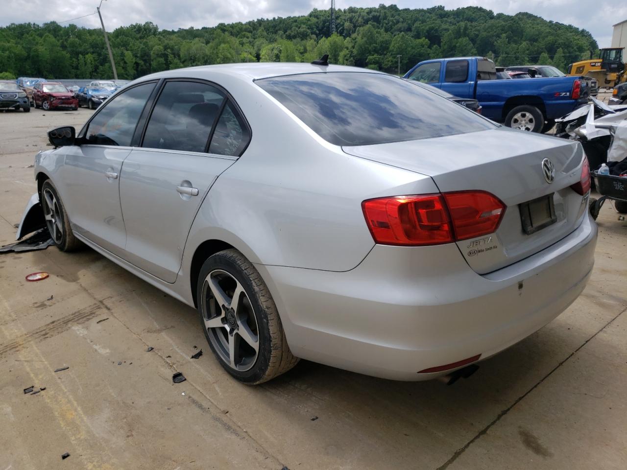 Photo 3 from auction – 2012 VOLKSWAGEN JETTA SEL with VIN 3VWLP7AJ2CM008768