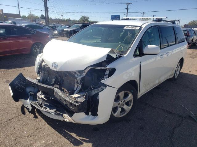 Photo 2 from auction – 2015 TOYOTA SIENNA LE with VIN 5TDKK3DC2FS544126