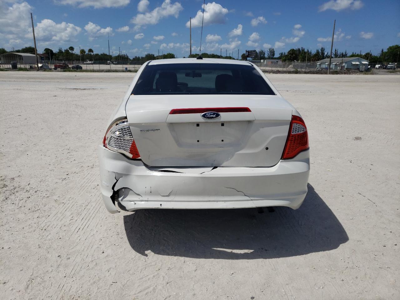 Photo 9 from auction – 2012 FORD FUSION S with VIN 3FAHP0GA6CR340485