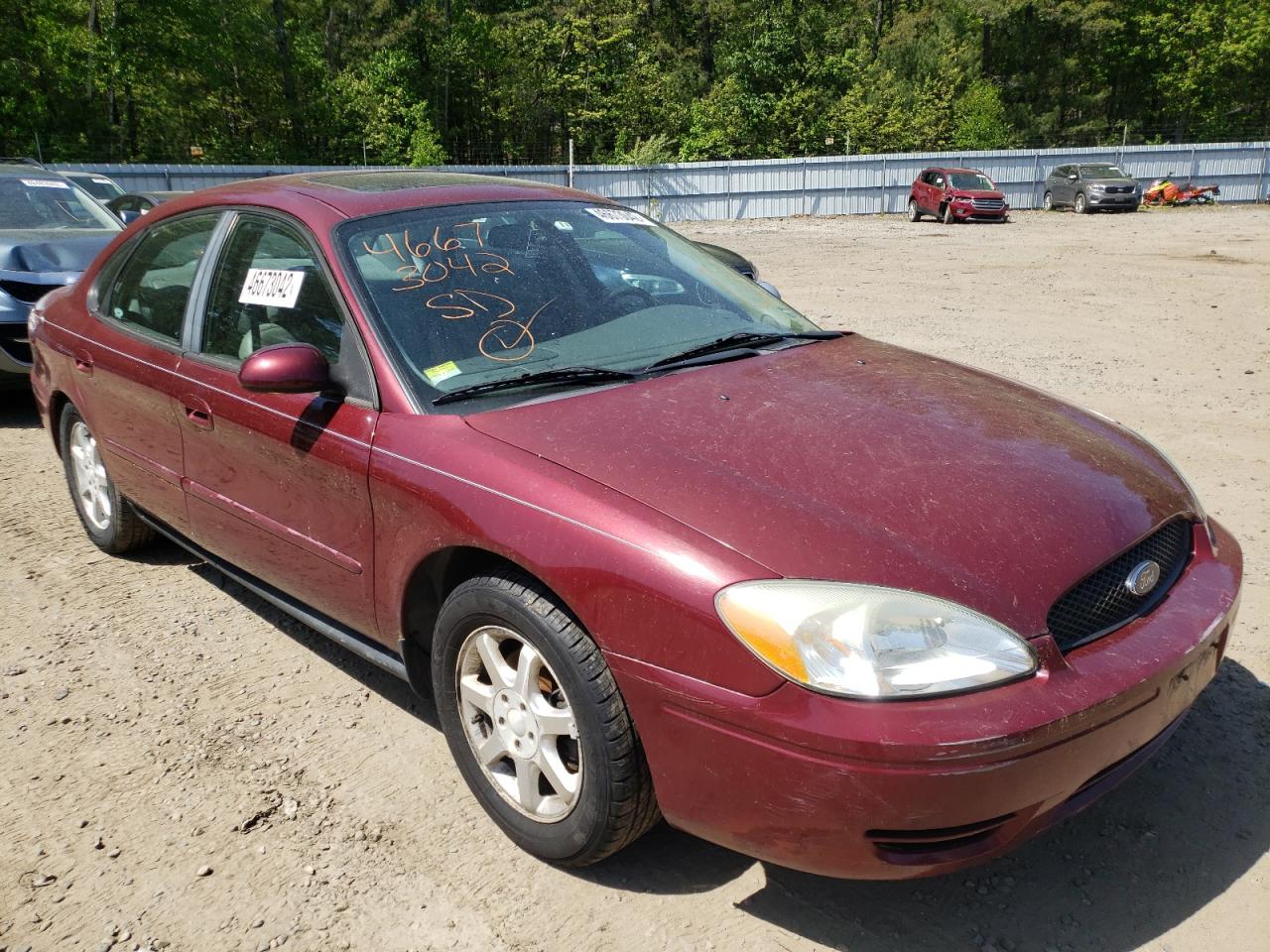FORD TAURUS SEL 2005 with VIN 1FAFP56UX5A305381 - Photo from auction