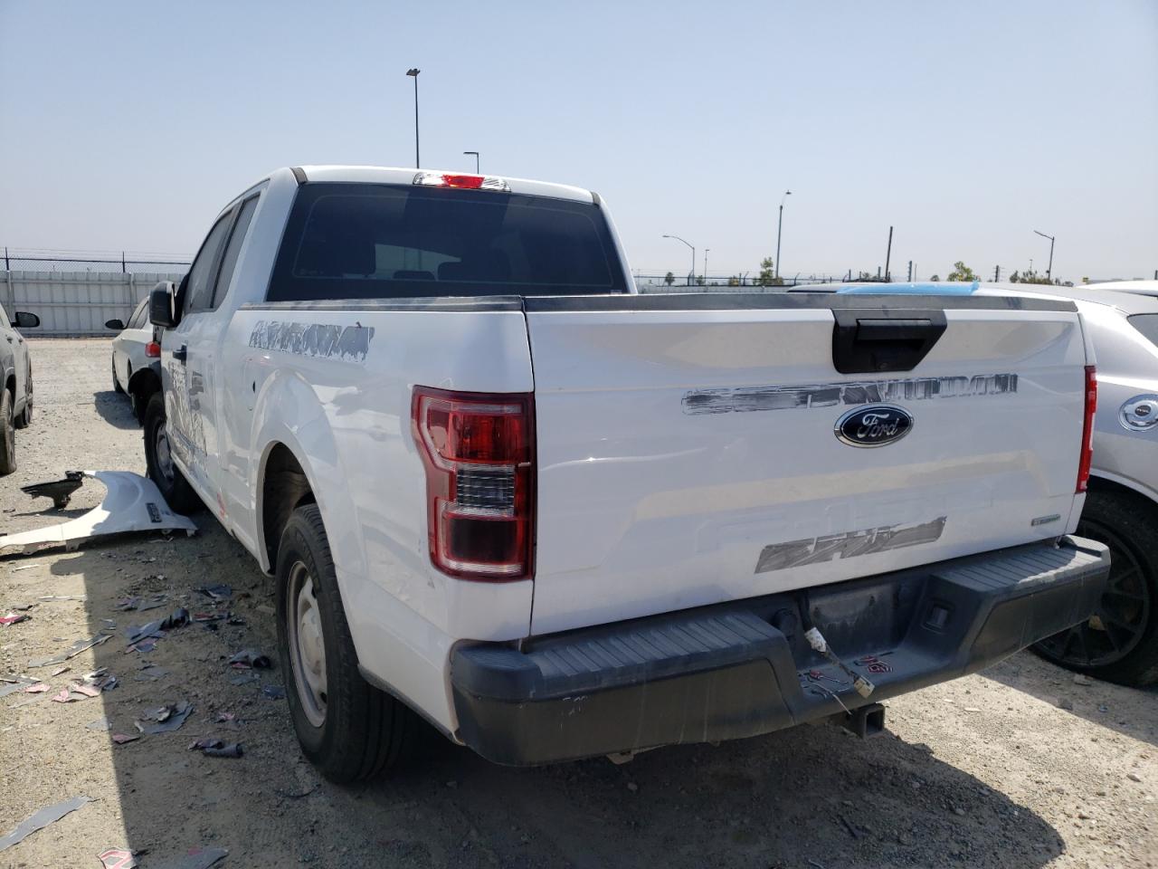 Photo 3 from auction – 2018 FORD F150 SUPER with VIN 1FTEX1CP6JKE59880