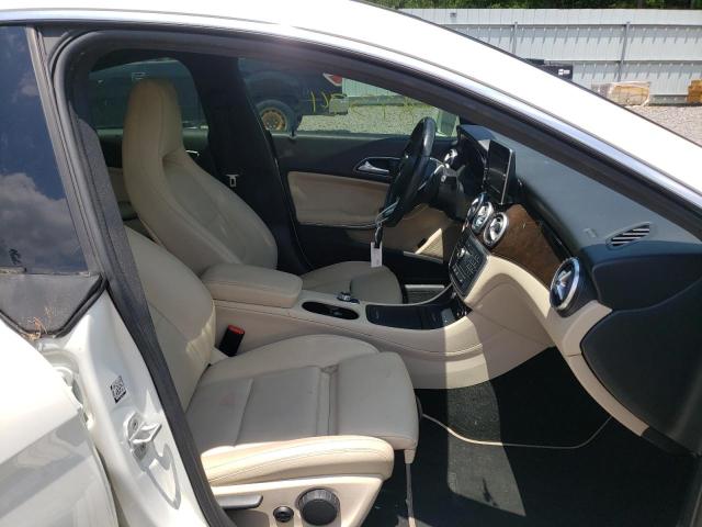 Photo 5 from auction – 2016 MERCEDES-BENZ CLA 250 with VIN WDDSJ4EB0GN307839