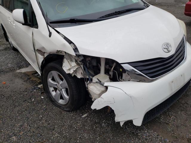 Photo 9 from auction – 2012 TOYOTA SIENNA LE with VIN 5TDKK3DC1CS228468