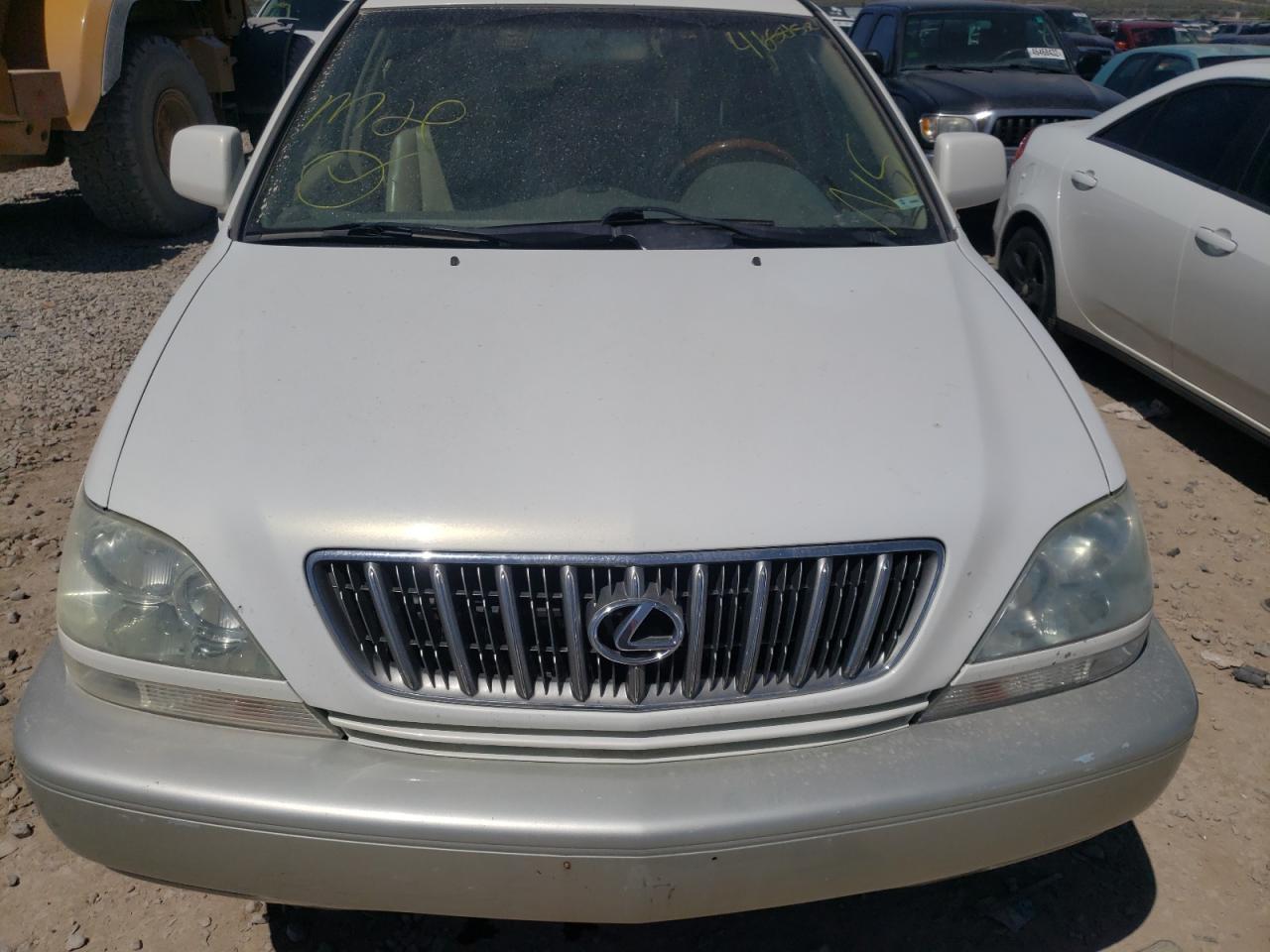 Photo 9 from auction – 2001 LEXUS RX 300 with VIN JTJHF10U110220580