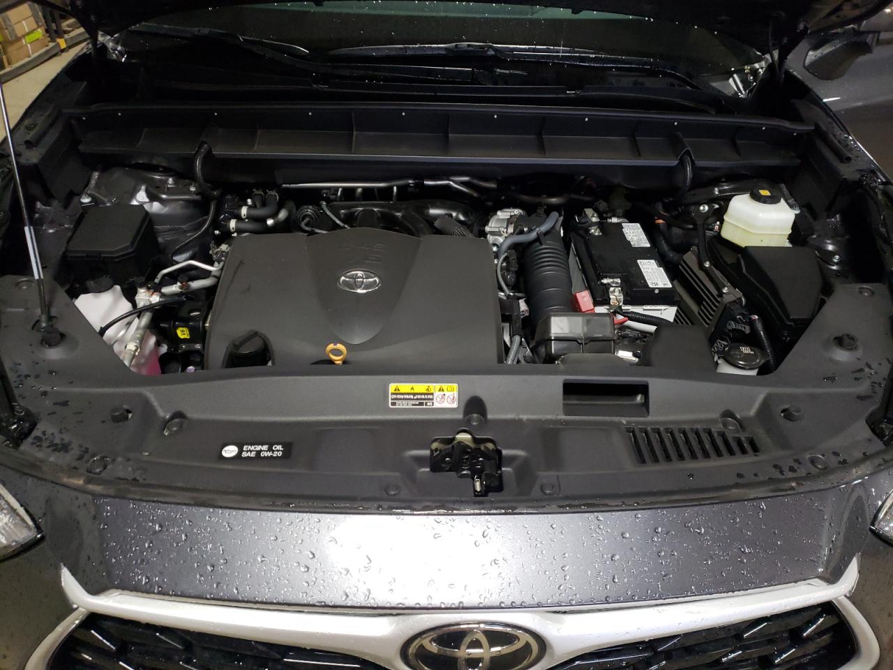 Photo 7 from auction – 2022 TOYOTA HIGHLANDER with VIN 5TDGZRBH3NS575869
