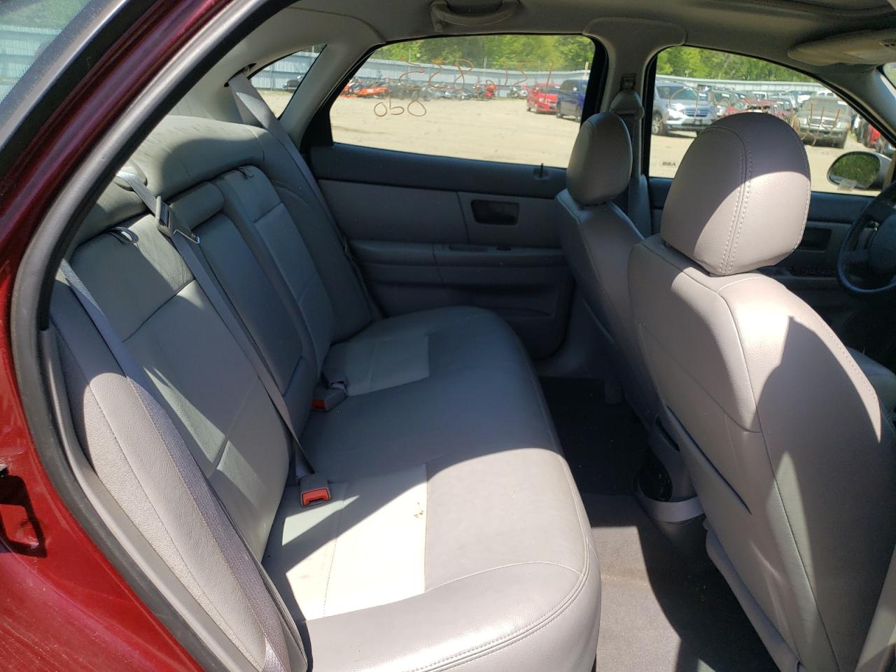 Photo 6 from auction – 2005 FORD TAURUS SEL with VIN 1FAFP56UX5A305381