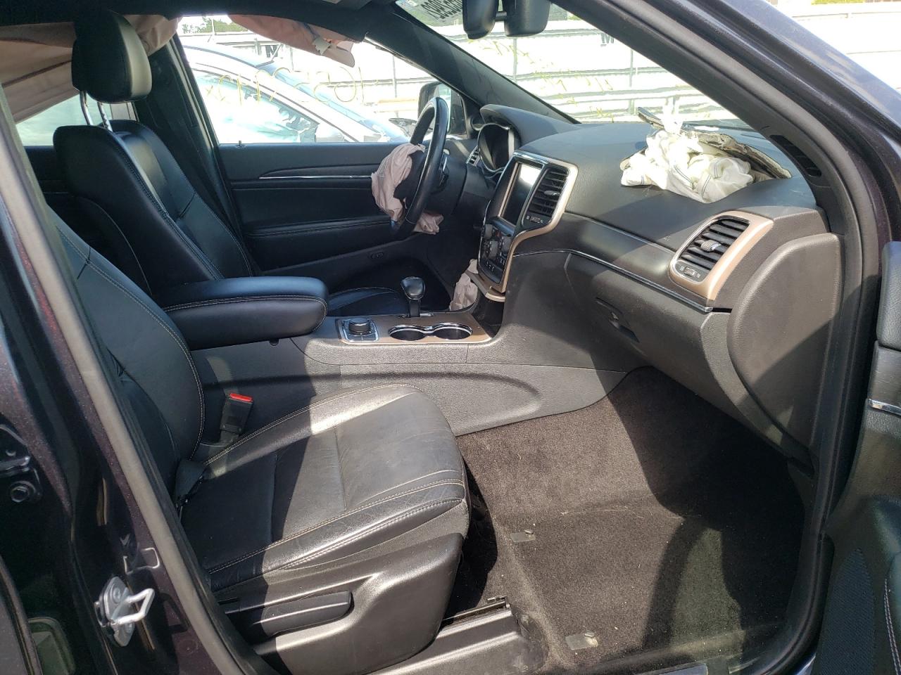 Photo 5 from auction – 2015 JEEP GRAND CHER with VIN 1C4RJFBG4FC664343