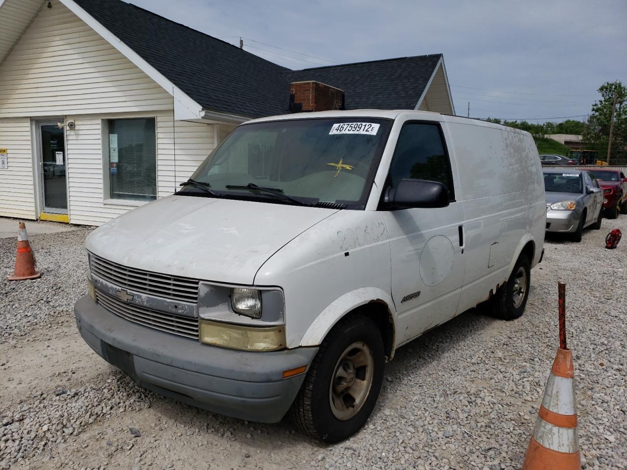 Photo 2 from auction – 2002 CHEVROLET ASTRO with VIN 1GCDM19X82B151896