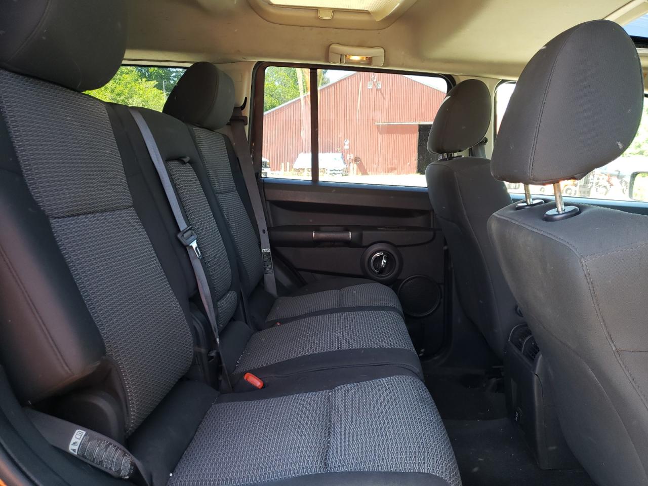 Photo 6 from auction – 2009 JEEP COMMANDER with VIN 1J8HG48K69C536788