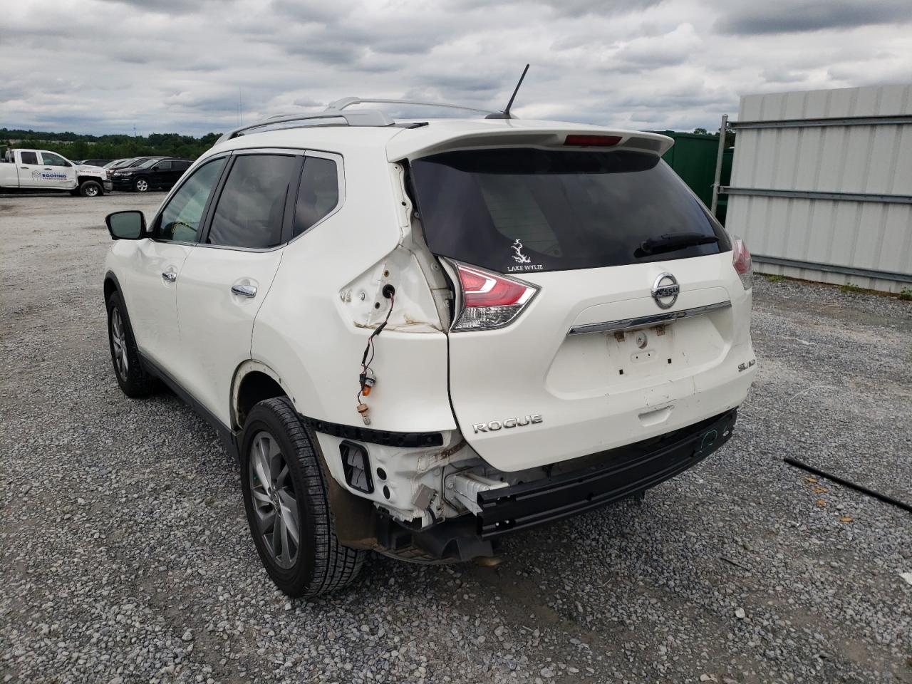 Photo 3 from auction – 2015 NISSAN ROGUE S with VIN 5N1AT2MV4FC848155