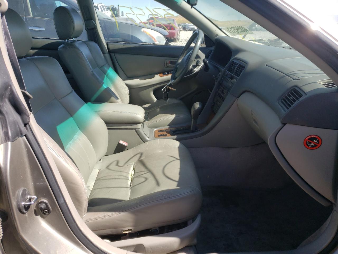 Photo 5 from auction – 1997 LEXUS ES 300 with VIN JT8BF22G8V0037638