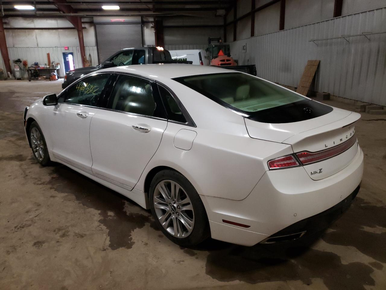 Photo 3 from auction – 2013 LINCOLN MKZ with VIN 3LN6L2G91DR824754
