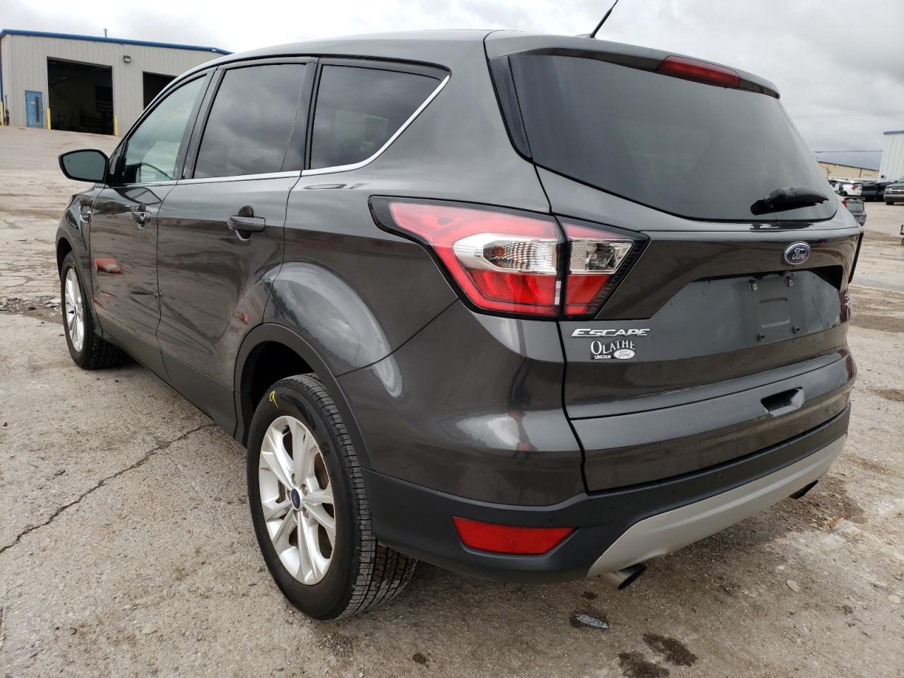 Photo 13 from auction – 2017 FORD ESCAPE SE with VIN 1FMCU0GD5HUE98500