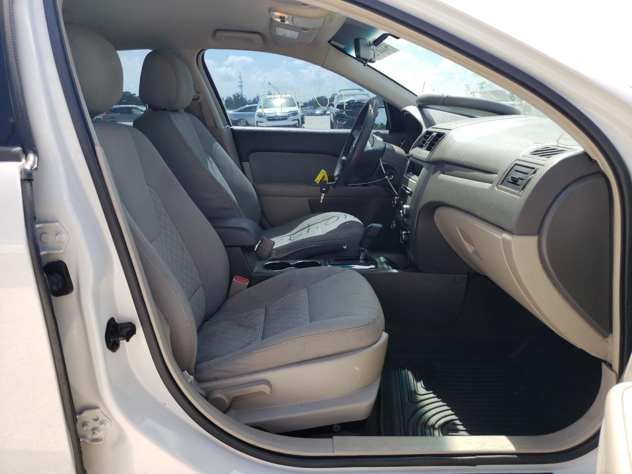Photo 5 from auction – 2012 FORD FUSION S with VIN 3FAHP0GA6CR340485