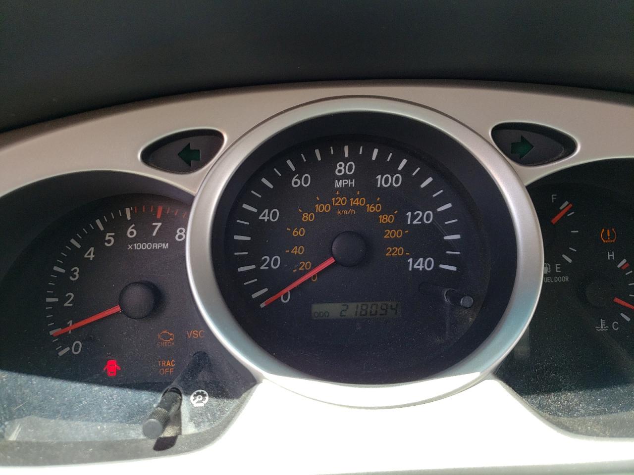 Photo 8 from auction – 2004 TOYOTA HIGHLANDER with VIN JTEGD21A340081518