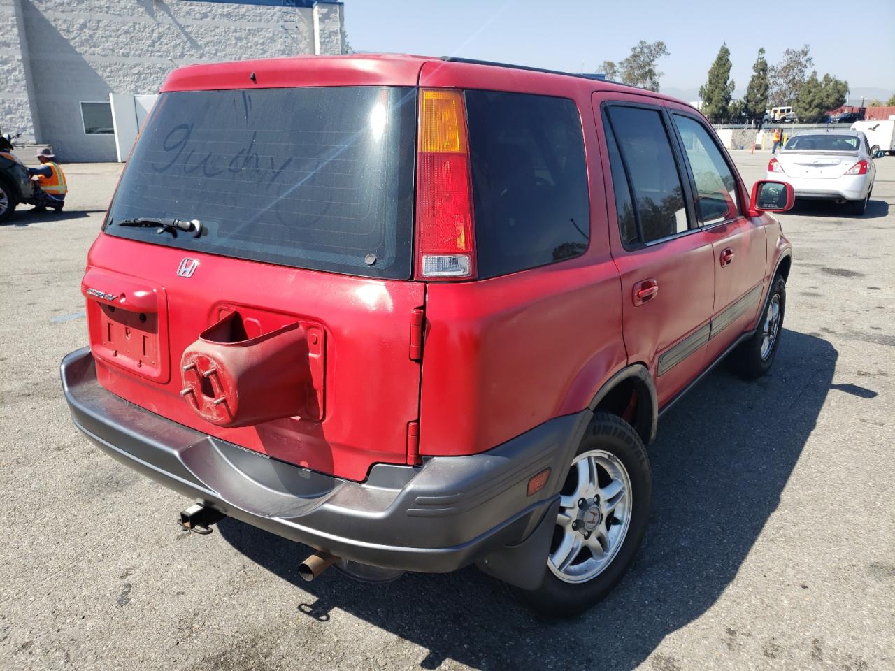 Photo 4 from auction – 1999 HONDA CR-V EX with VIN JHLRD1861XC079541