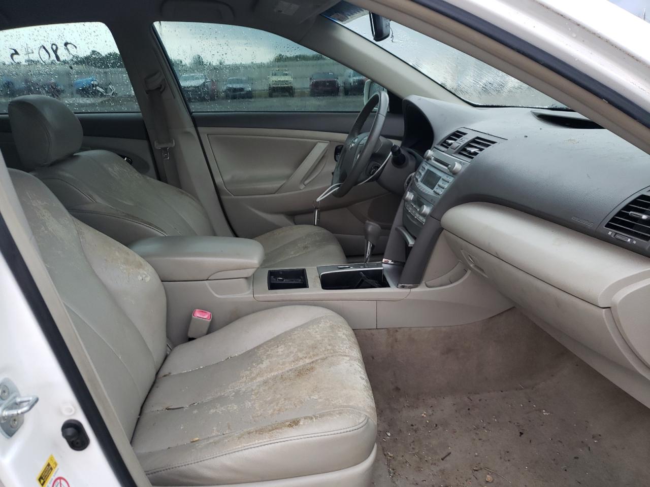 Photo 5 from auction – 2009 TOYOTA CAMRY HYBR with VIN JTNBB46K693052467