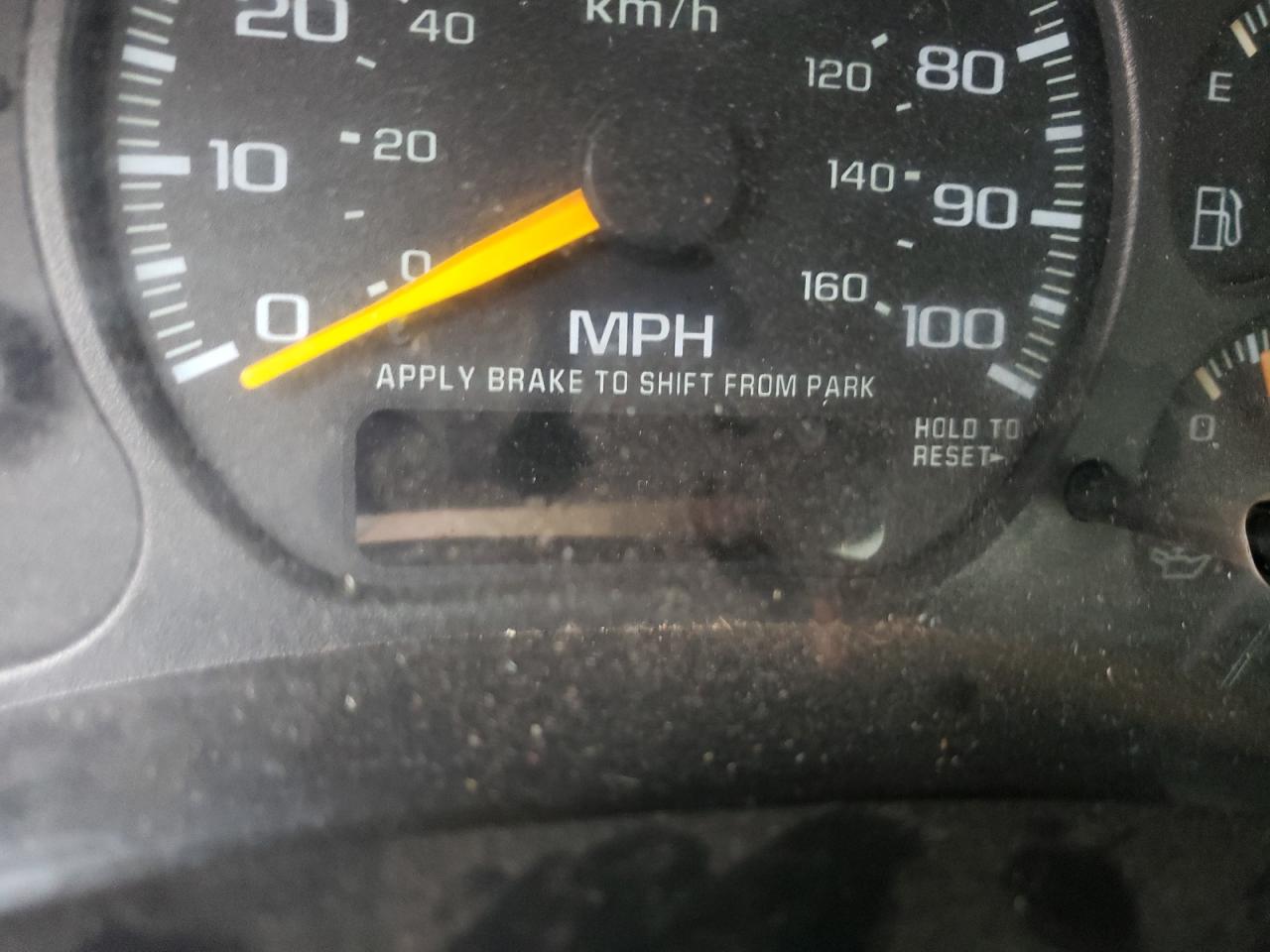 Photo 8 from auction – 1999 CHEVROLET SILVERADO with VIN 1GCEK14V3XE174654