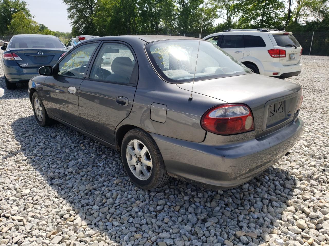 Photo 3 from auction – 2001 KIA SEPHIA BAS with VIN KNAFB121115082032