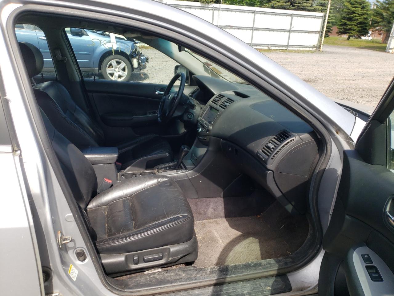 Photo 5 from auction – 2003 HONDA ACCORD EX with VIN 1HGCM66833A035441