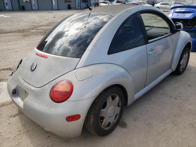 Photo 4 from auction – 1998 VOLKSWAGEN BEETLE with VIN 3VWBB61C3WM034273