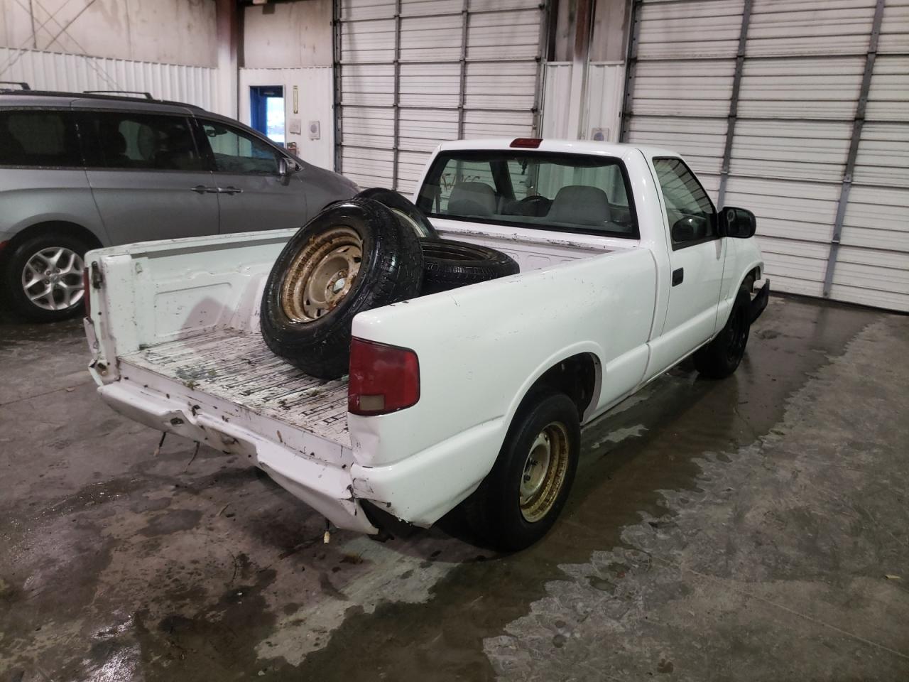 Photo 4 from auction – 1998 ISUZU HOMBRE with VIN 1GGCS1447W8669336