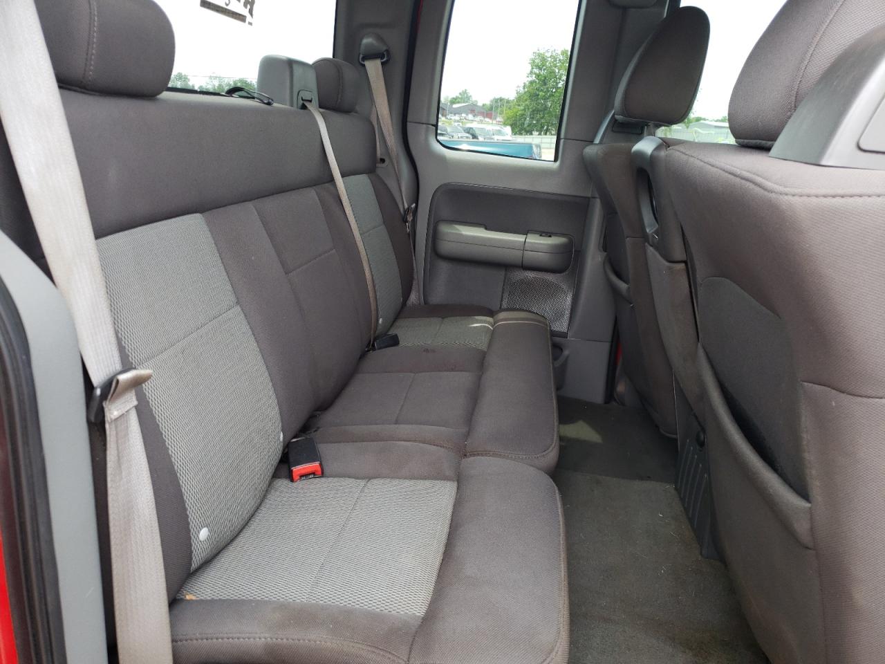 Photo 17 from auction – 2006 FORD F150 with VIN 1FTPX14V06KC99184