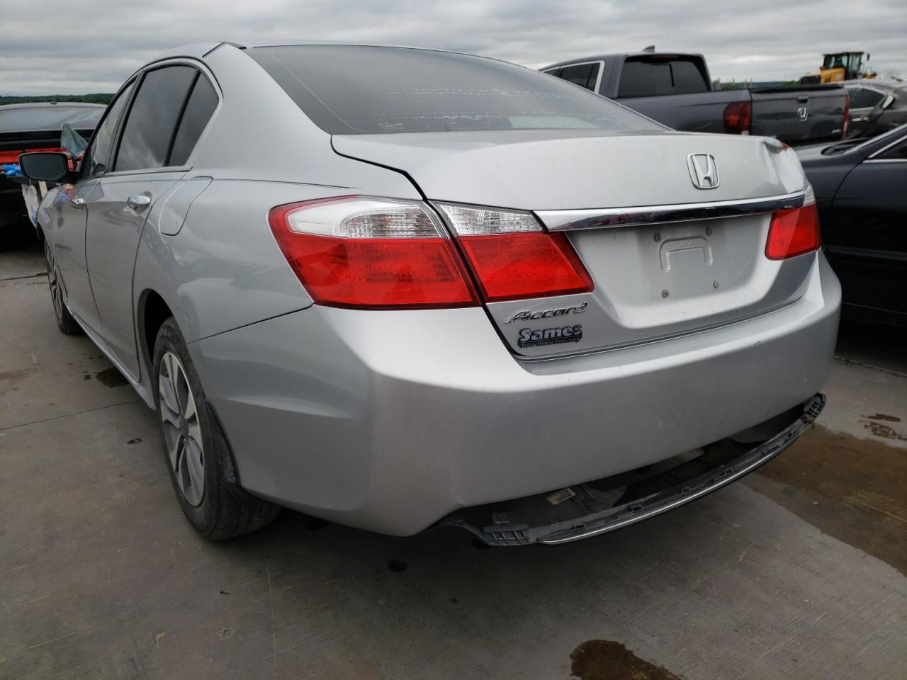 Photo 3 from auction – 2015 HONDA ACCORD LX with VIN 1HGCR2F37FA044095