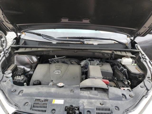 Photo 7 from auction – 2019 TOYOTA HIGHLANDER with VIN 5TDJZRFH8KS609381