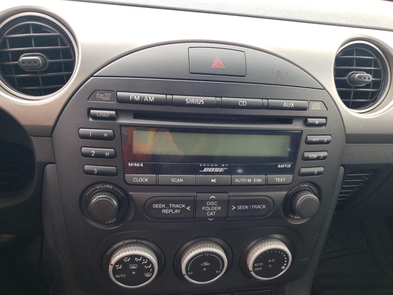 صورة رقم 9 من المزاد - 2010 MAZDA MX-5 MIATA مع VIN JM1NC2EF0A0211853
