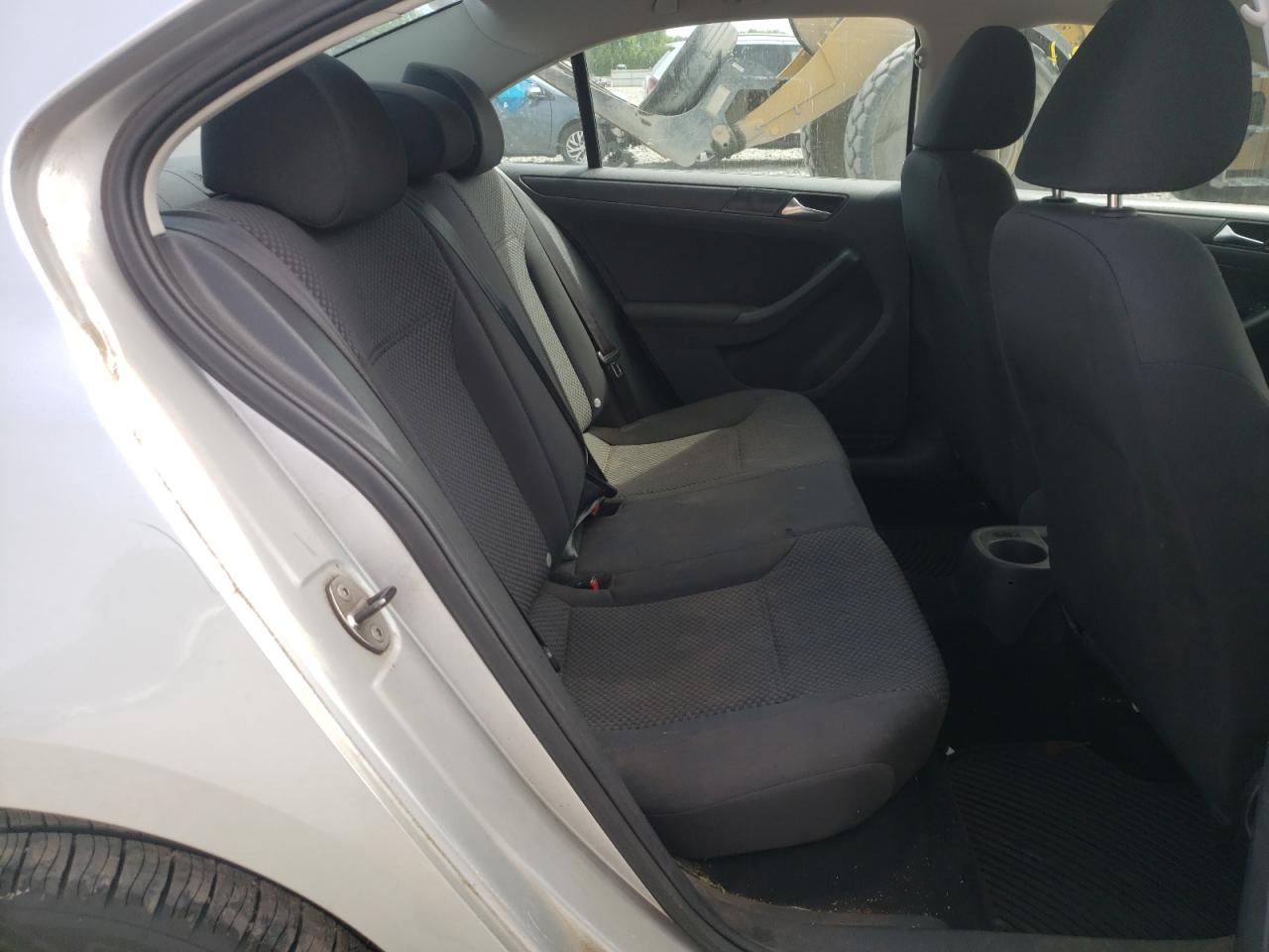 Photo 18 from auction – 2011 VOLKSWAGEN JETTA BASE with VIN 3VW2K7AJXBM395403