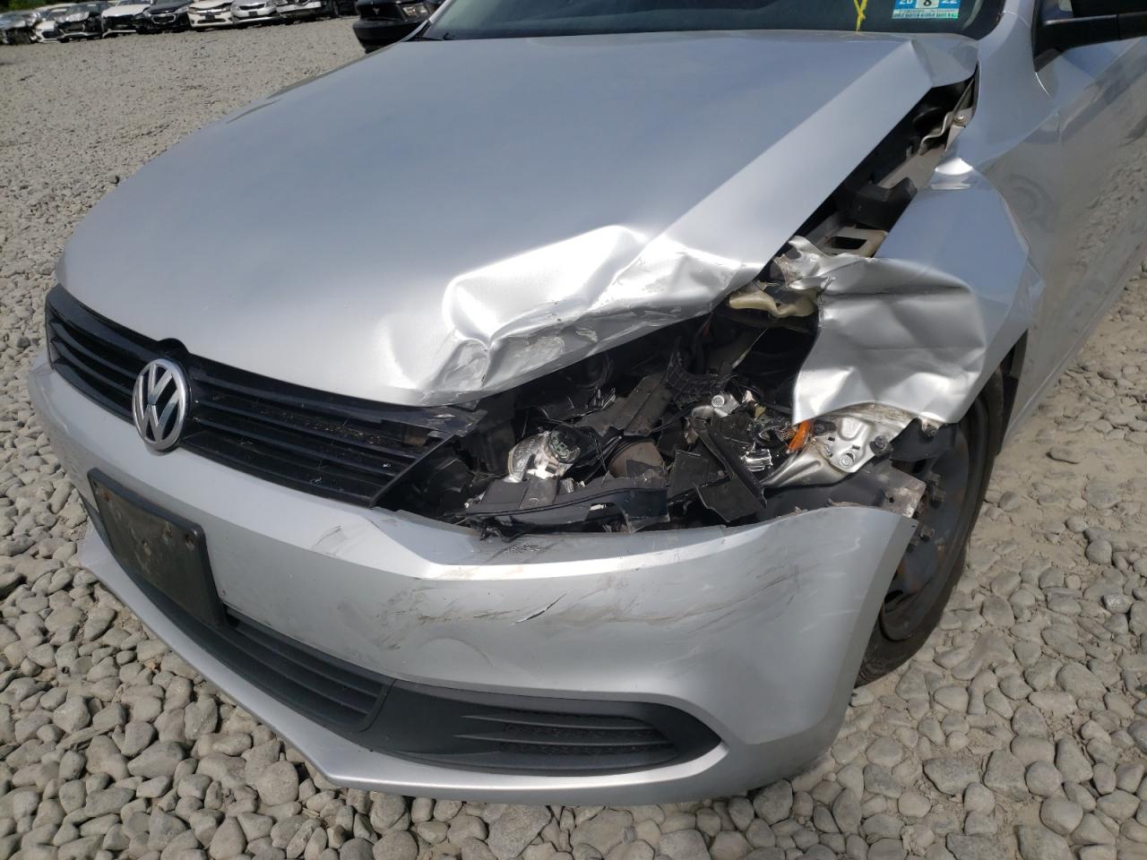 Photo 20 from auction – 2011 VOLKSWAGEN JETTA BASE with VIN 3VW2K7AJXBM395403