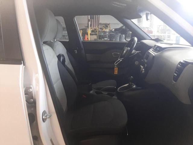 Photo 5 from auction – 2014 KIA SOUL with VIN KNDJN2A27E7709136
