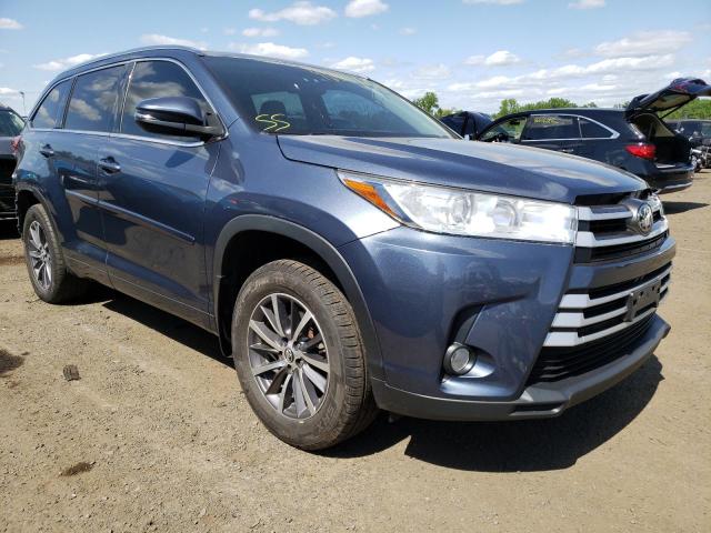 TOYOTA HIGHLANDER 2017 with VIN 5TDJZRFH4HS373319 - Photo from auction
