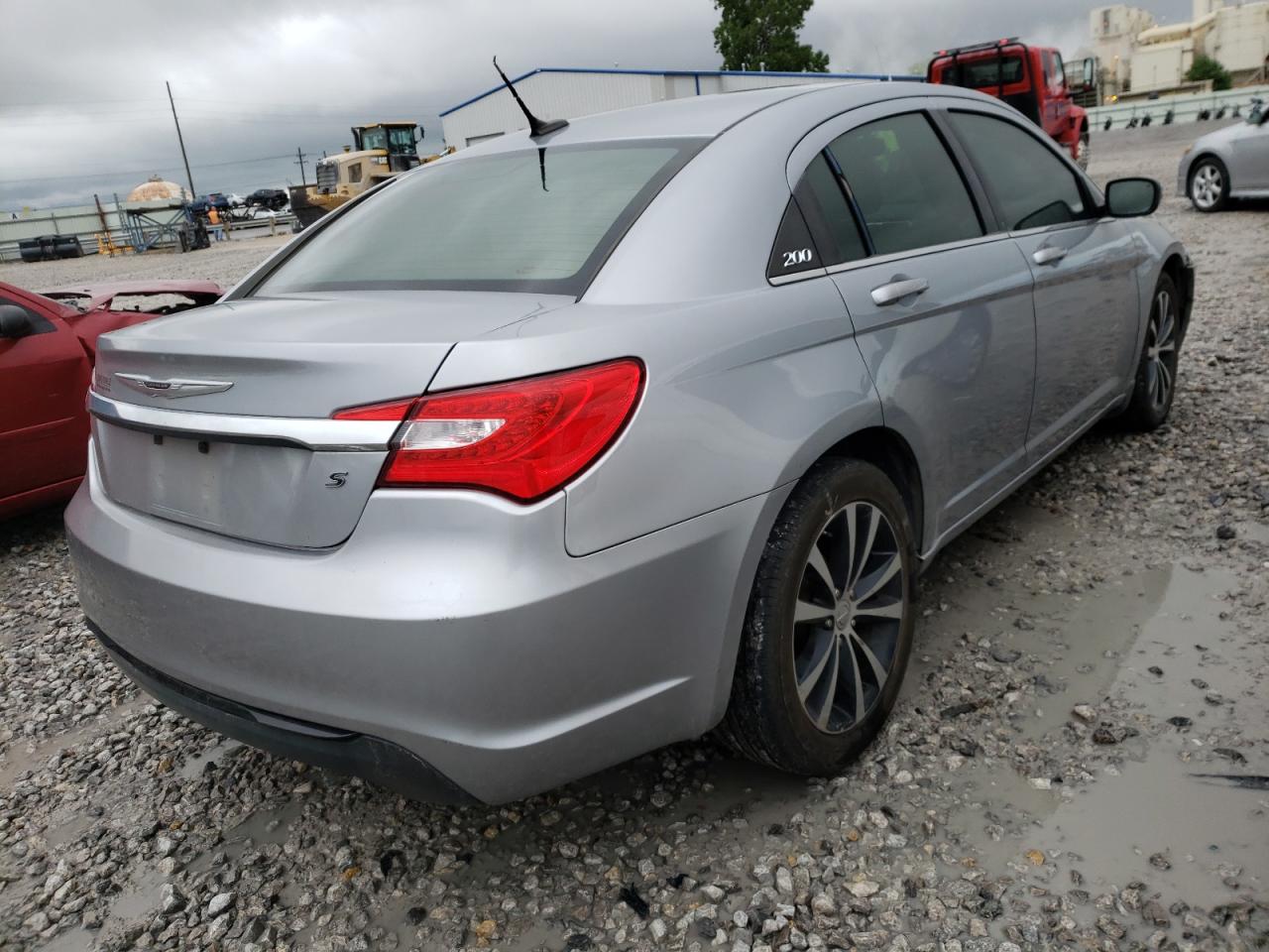 Photo 4 from auction – 2014 CHRYSLER 200 TOURIN with VIN 1C3CCBBB9EN107626