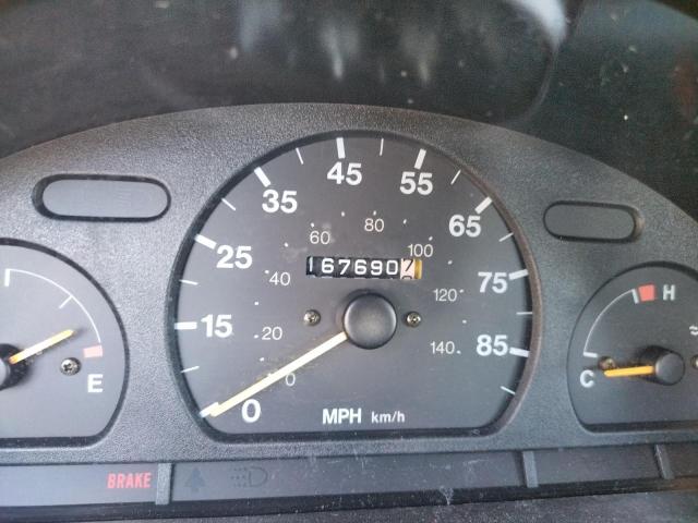 Photo 8 from auction – 2000 CHEVROLET METRO with VIN 2C1MR2268Y6728959