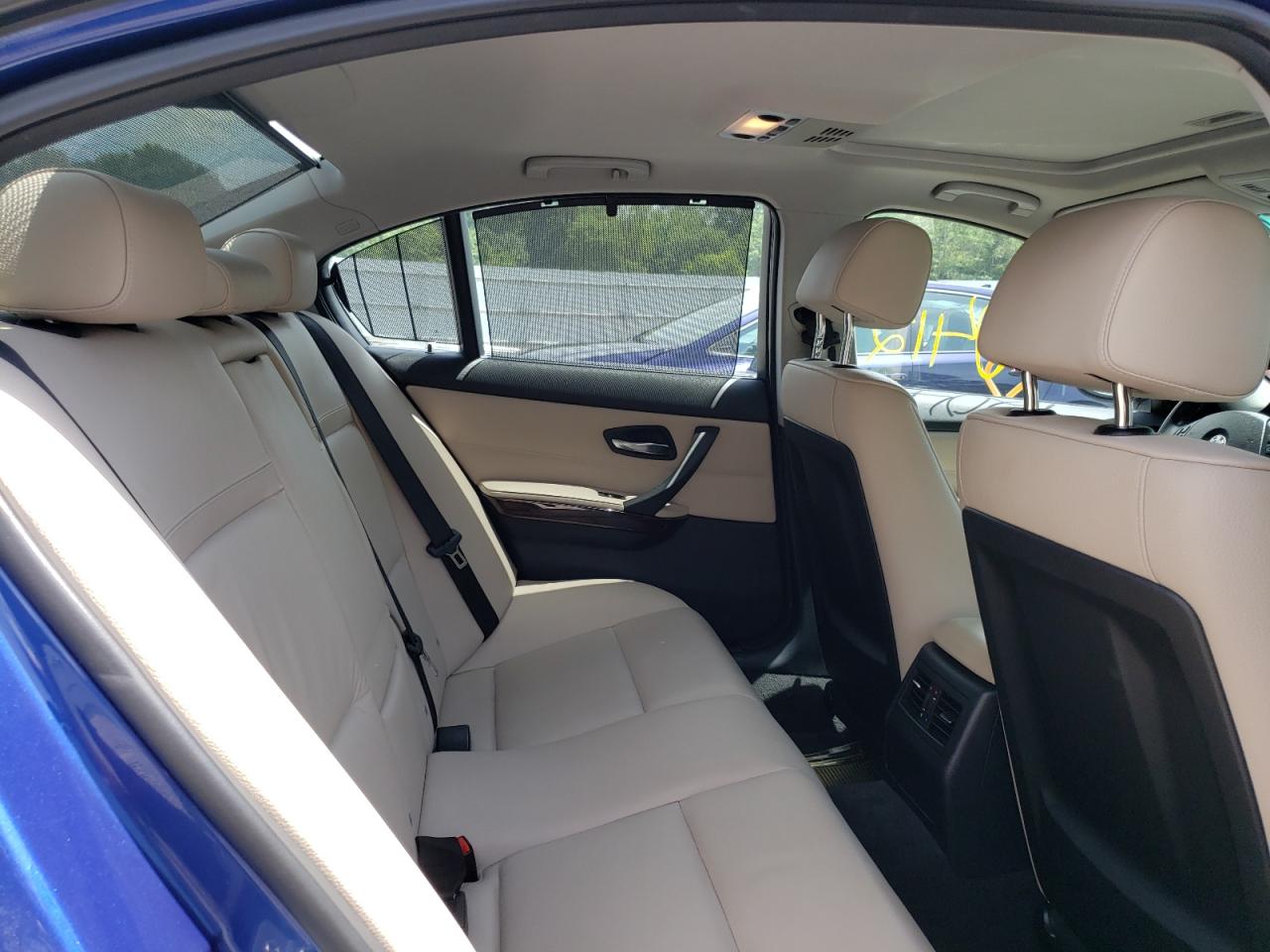 Photo 6 from auction – 2011 BMW 328 I with VIN WBAPH7C53BE680342