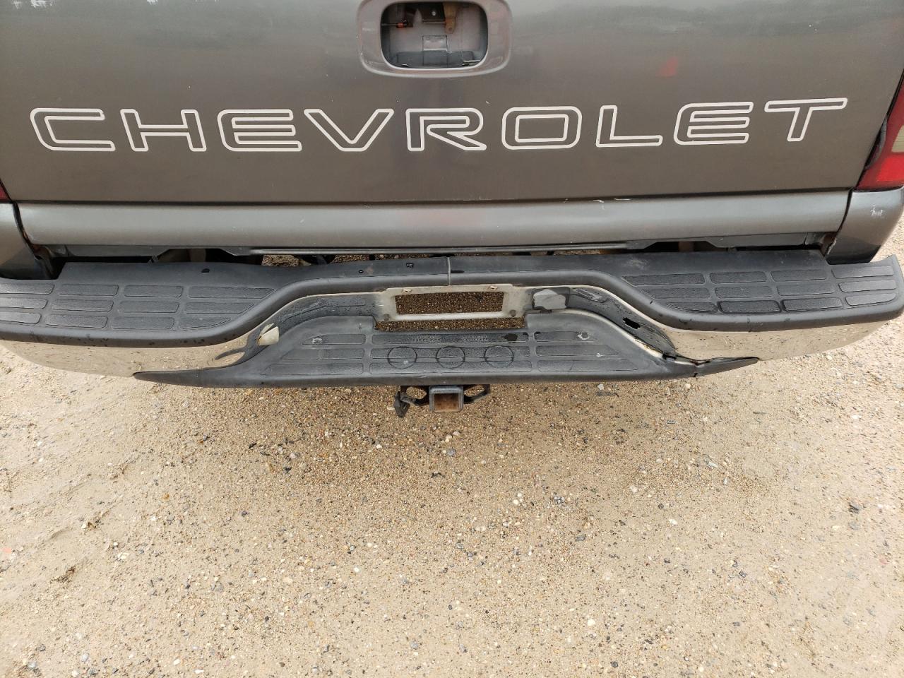 Photo 9 from auction – 2001 CHEVROLET SILVERADO with VIN 1GCEC14W41Z296915