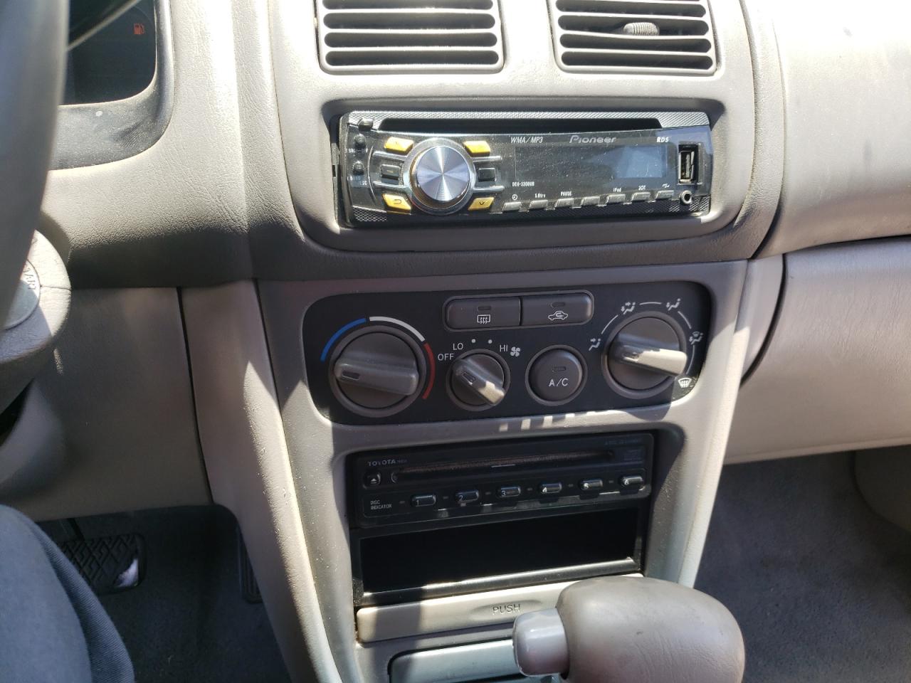Photo 9 from auction – 2001 TOYOTA COROLLA CE with VIN 1NXBR12E21Z501393