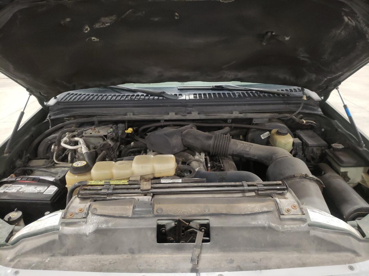 Photo 7 from auction – 2001 FORD EXCURSION with VIN 1FMNU42S11EC87669