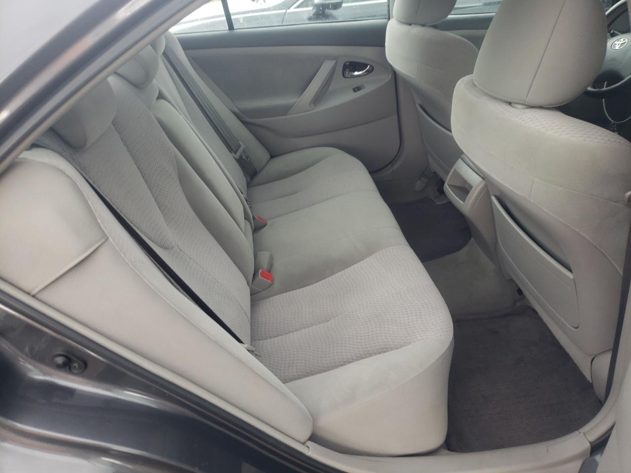 Photo 6 from auction – 2011 TOYOTA CAMRY BASE with VIN 4T1BF3EK6BU762808