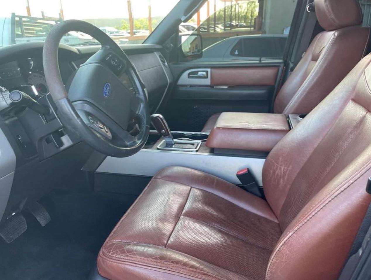 Photo 5 from auction – 2008 FORD EXPEDITION with VIN 1FMFU18548LA23260
