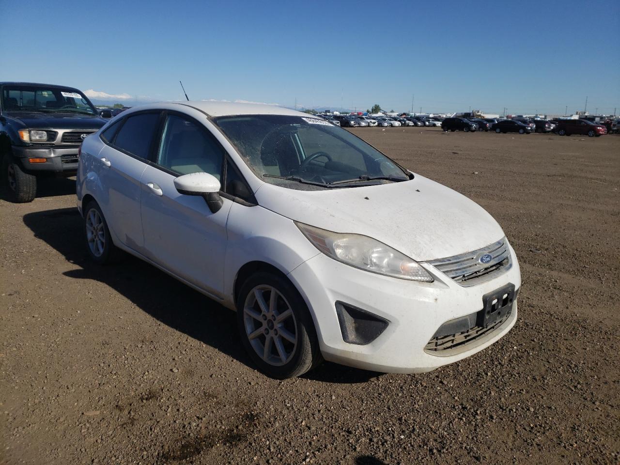 Photo 13 from auction – 2011 FORD FIESTA SE with VIN 3FADP4BJ8BM239148